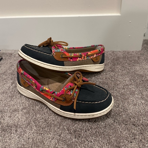 Sperry Shoes - Sperry Boat Shoes - size 8